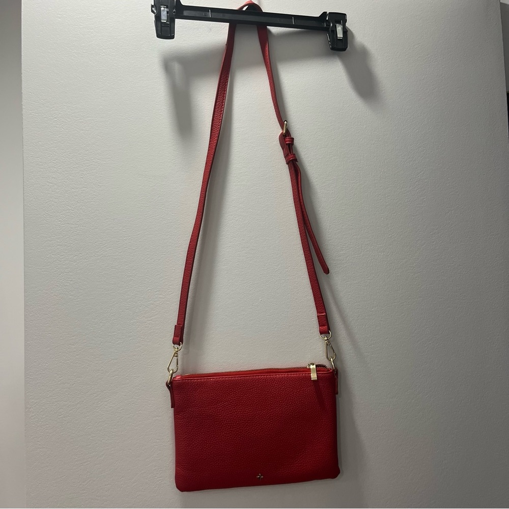 Red Crossbody Purse💋 - Picture 2 of 3
